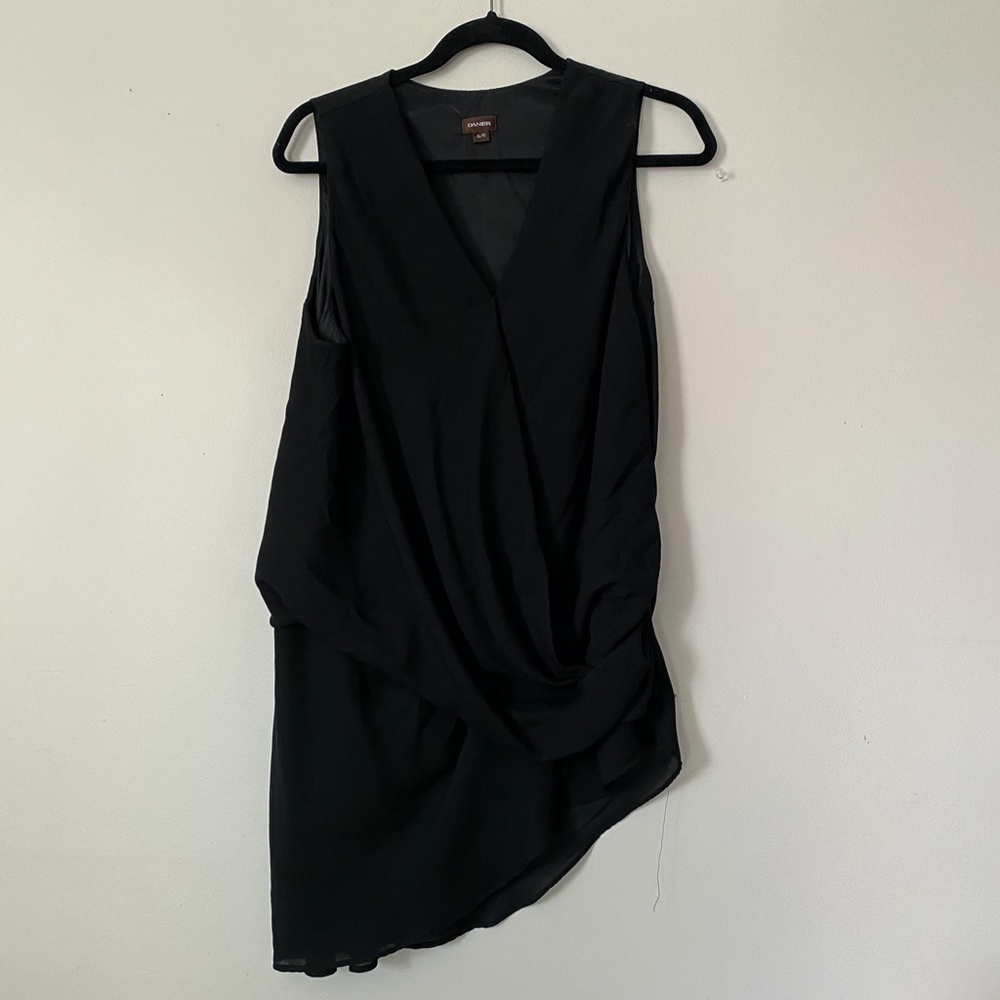 Danier Offset dress shirt, sleeveless